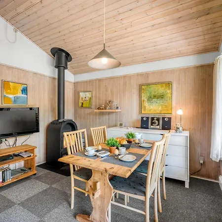 度假居 Borghild - 1-5km From The Sea By Interhome *